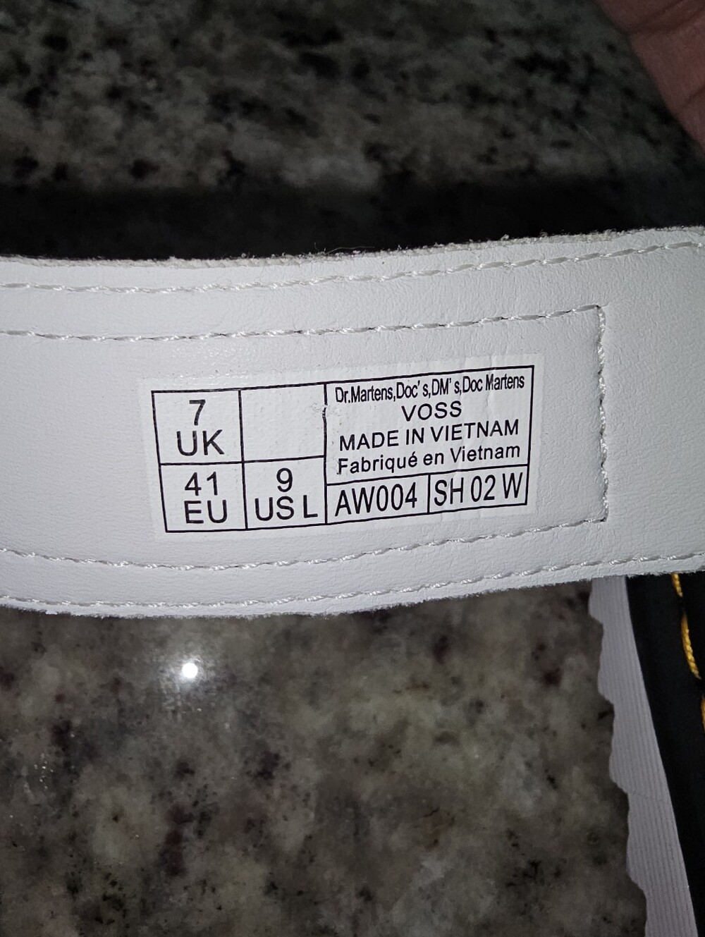 Dr. Martens Voss White Leather Sandals Sz 9 - Picture 13 of 13